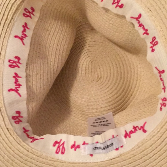 Stella&dot harbor versatile hat - Picture 3 of 4